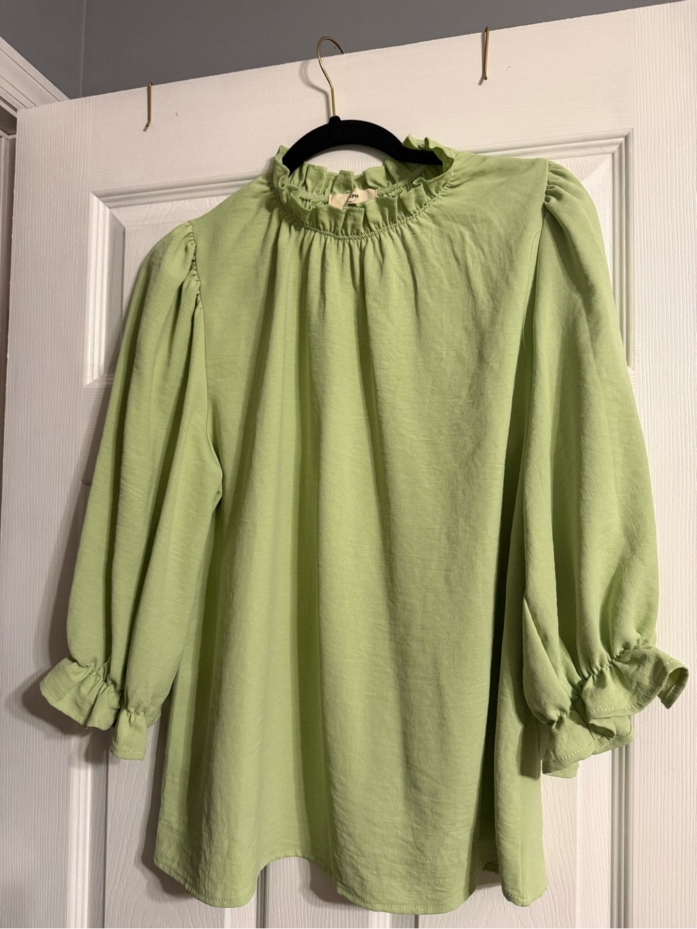 Entro - Pistachio Green Ruffle Neck Blouse – Size Large